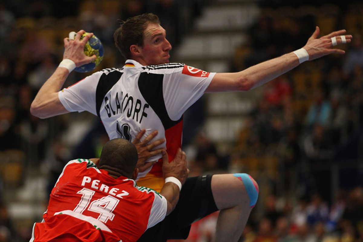 When you search "Martin Perez" this photo of Handball shows up