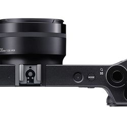 Sigma's DP Quattro cameras are as interesting on the outside as they