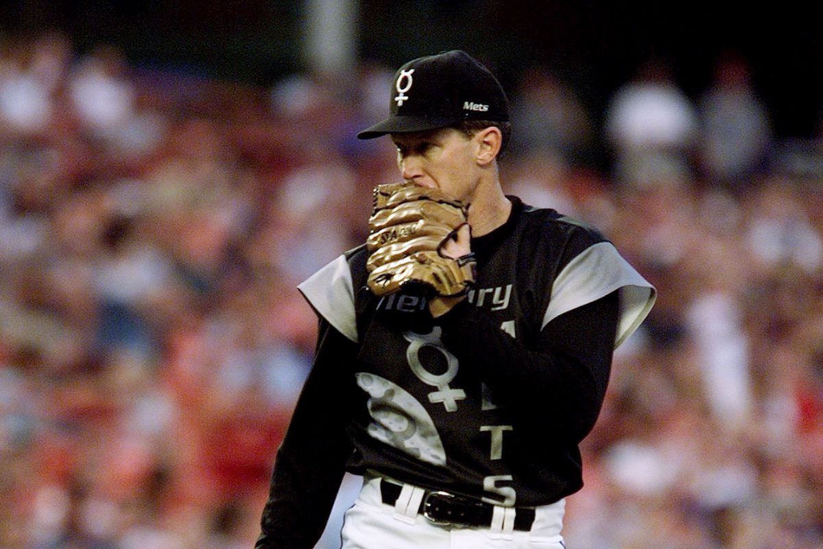 New York Mets’ pitcher Orel Hershiser wears his “Mercury Met