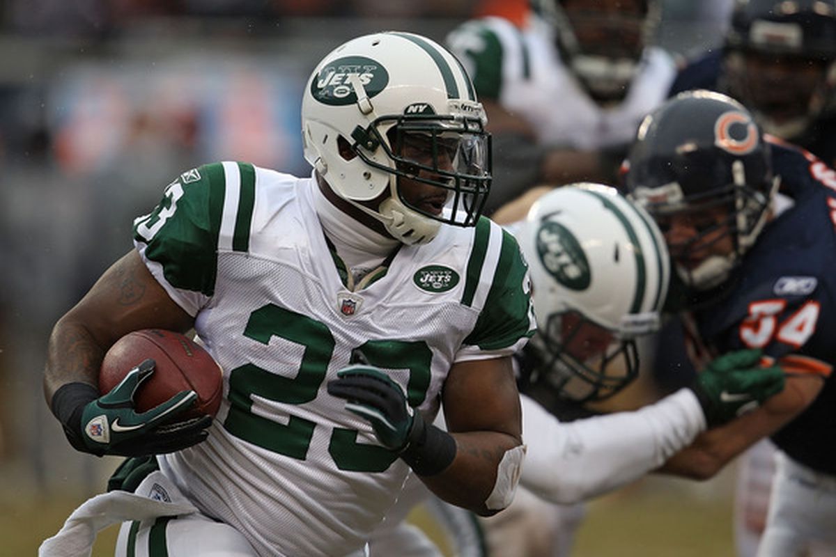 Shonn Greene (23) of the New York Jets runs against the Chicago Bears at Soldier Field on December 26 2010 in Chicago Illinois. The Bears defeated the Jets 38-34. (Photo by Jonathan Daniel/Getty Images)