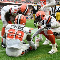 September 2018: In Week 1, the Browns hosted the Steelers to kick off the season. After so many turnovers by Ben Roethlisberger and company, Cleveland rallied from 21-7 down to score two late touchdowns, including one to WR Josh Gordon. Just before getting into field goal range in regulation, Tyrod Taylor was picked off. Then in overtime, Steelers K Chris Boswell missed from 42 yards out with under two minutes to play. A Steelers fumble with 0:48 to go gave Cleveland the ball in field goal range. But K Zane Gonzalez’ 43-yard attempt to win it was blocked, ending the game in a tie.