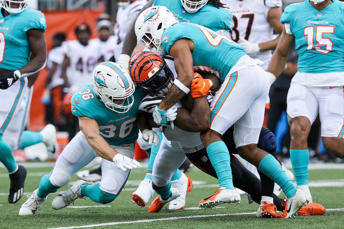 Dolphins vs Bengals Live Play by Play & Reaction 