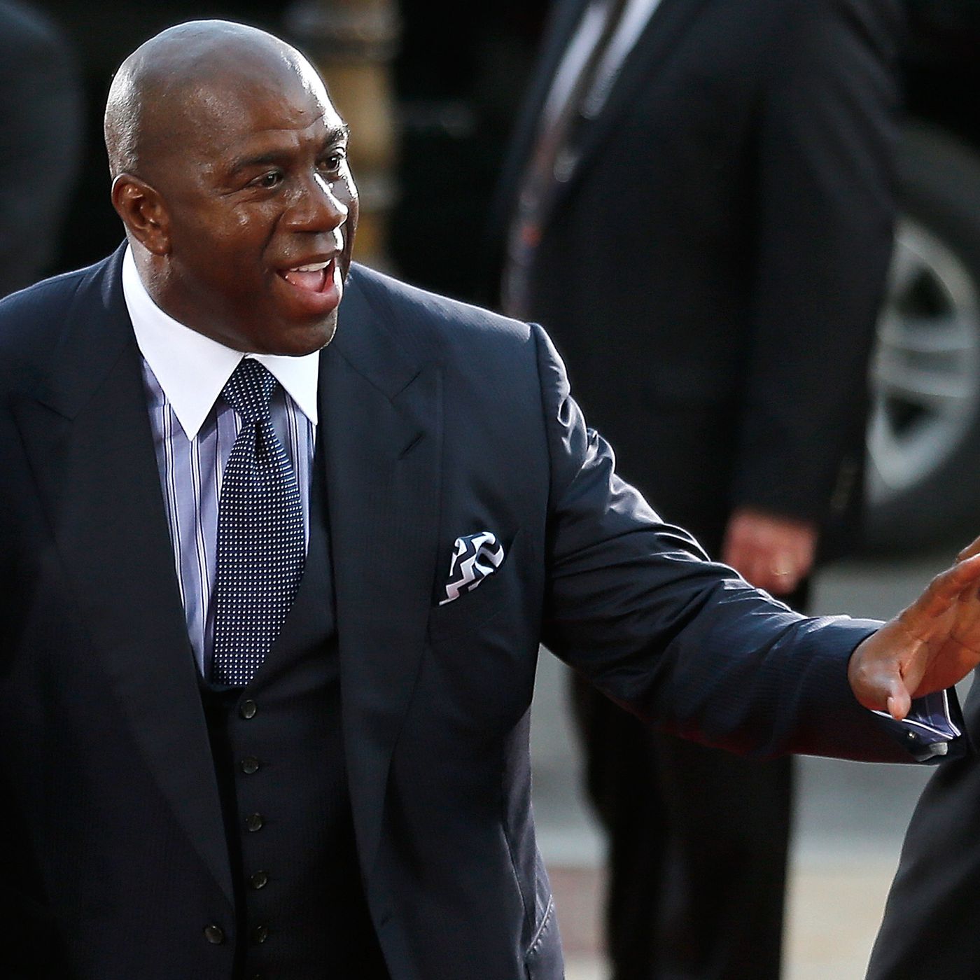 Danny Ferry meets with Magic Johnson, apologizes for Luol Deng comments -  Peachtree Hoops