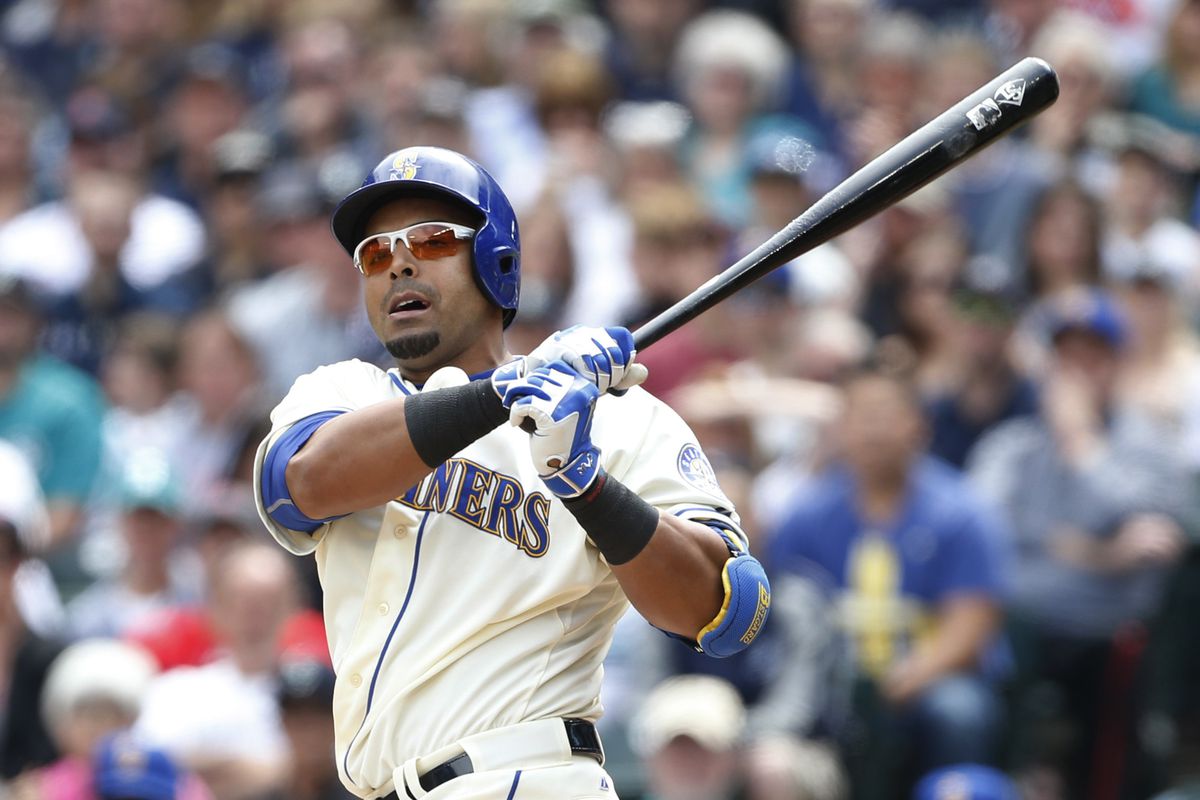 Nelson Cruz continues to rake for Seattle