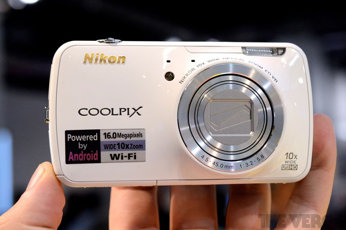 Nikon Coolpix S800c