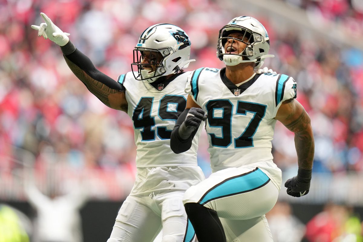 NFL Week 9 picks, point spreads, betting lines: Who is picking Patriots vs.  Stephon Gilmore's Panthers? 