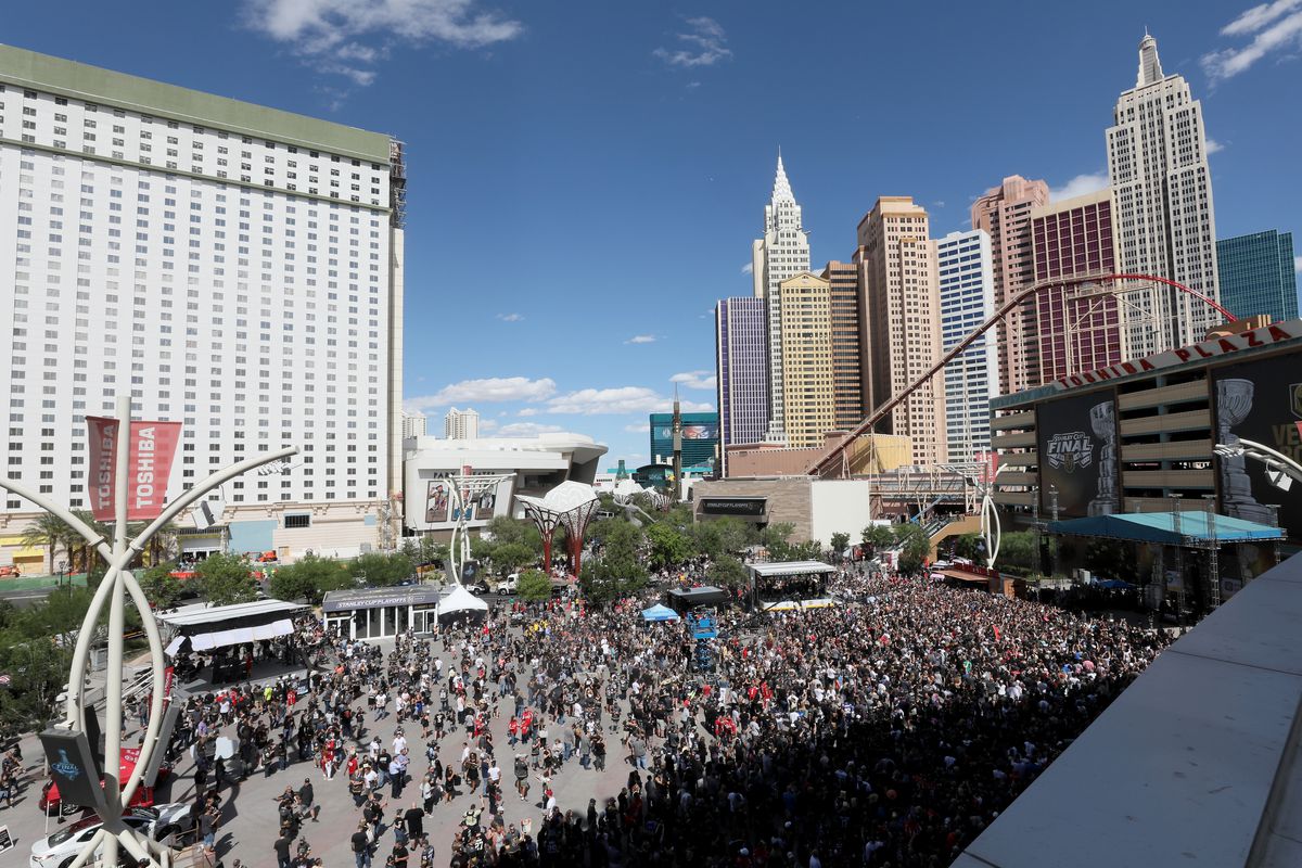 Fans mass outside Game One of the 2018 NHL Stanley Cup Final at T-Mobile Arena, May 28, 2018.
