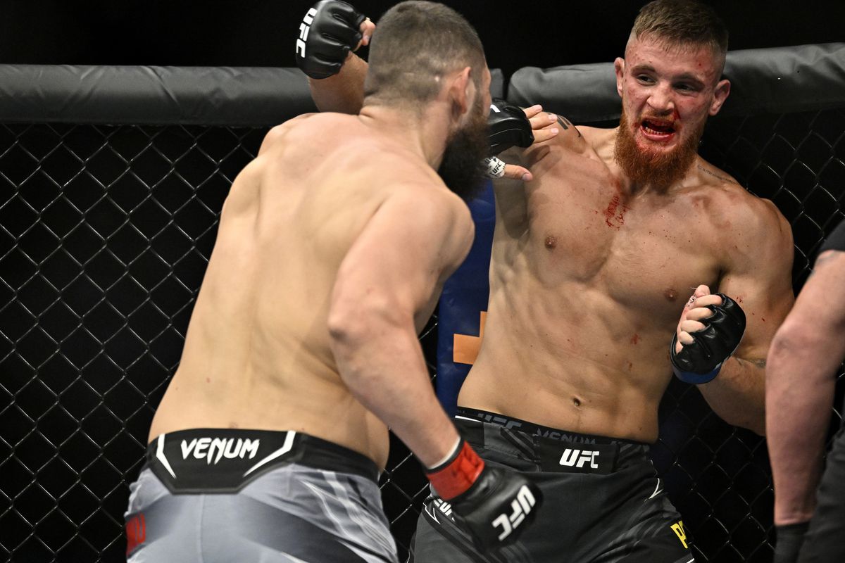 MMA: UFC 277-Negumereanu vs Potieria