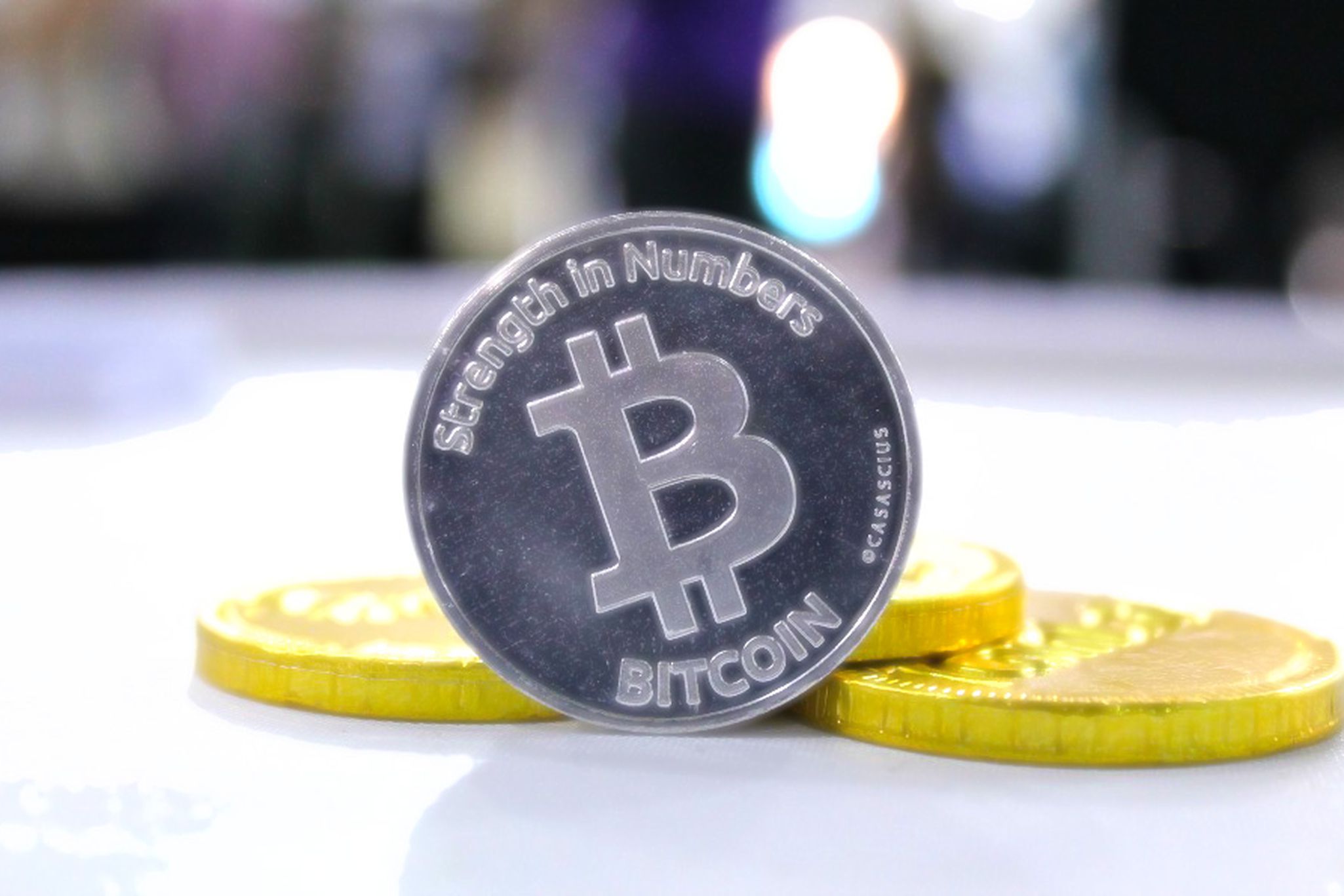 ghindă investește în bitcoin