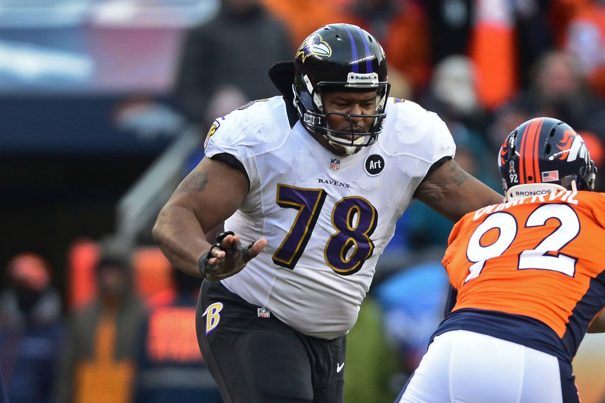Bryant McKinnie doesn't understand why his weight has become a recurring story. 