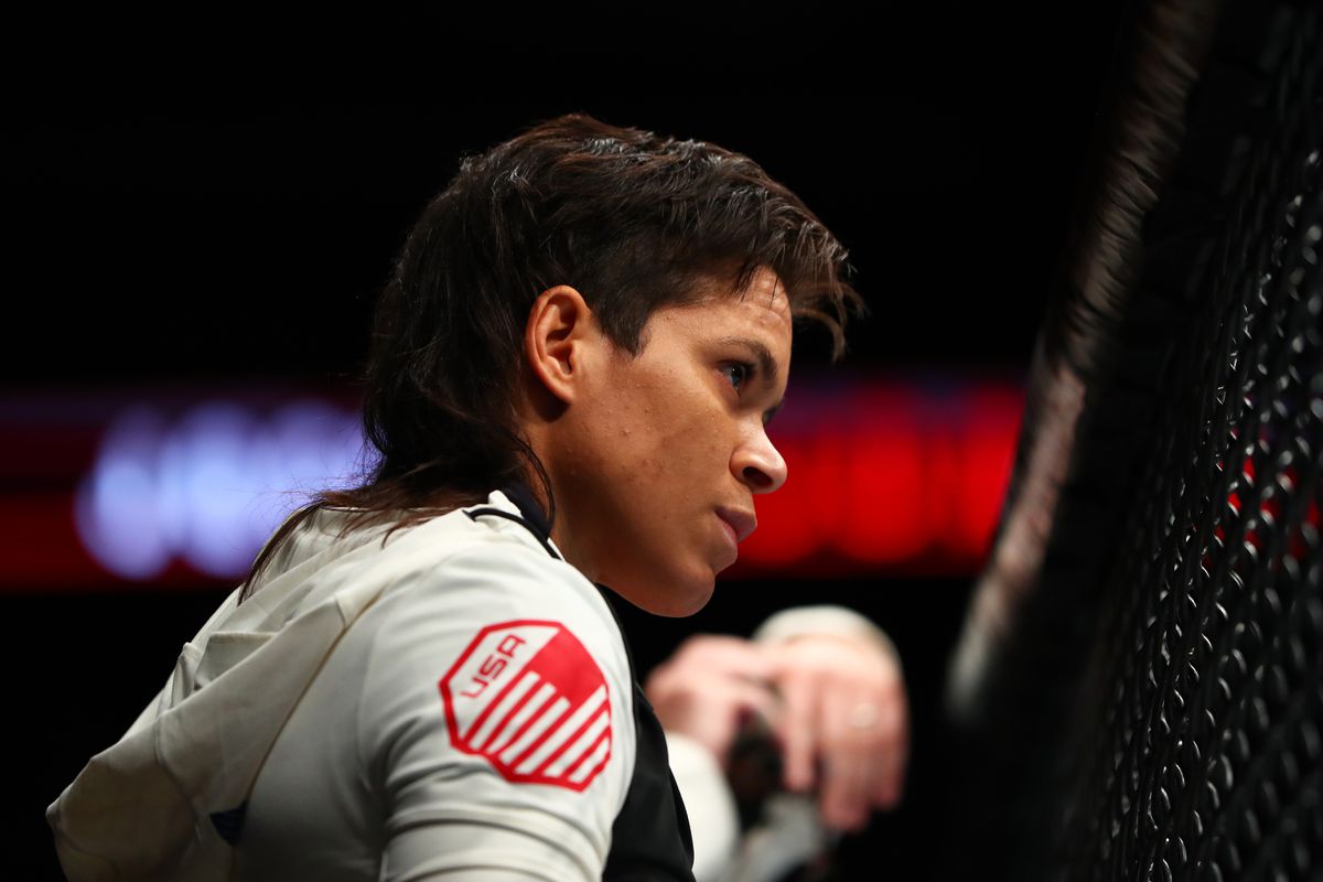 MMA: UFC Fight Night-Jones-Lybarger vs Ansaroff