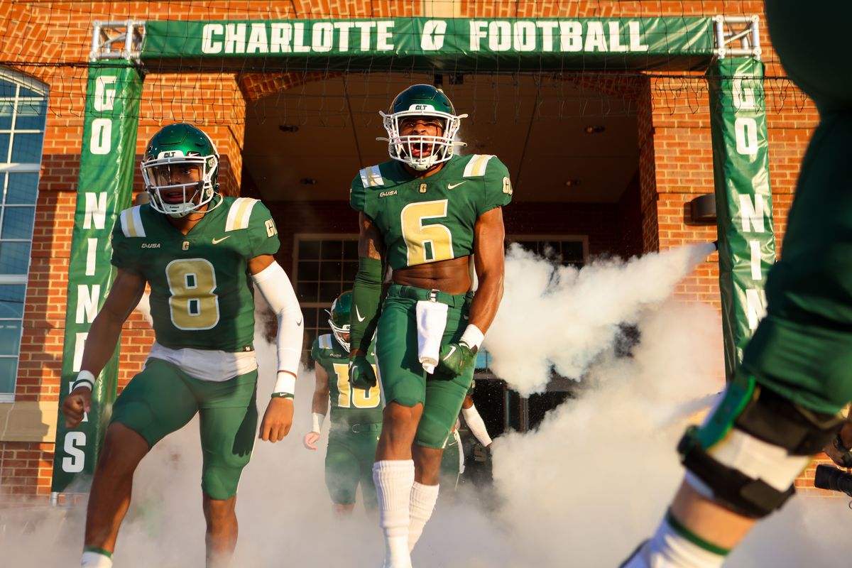 COLLEGE FOOTBALL: SEP 02 William &amp; Mary at Charlotte