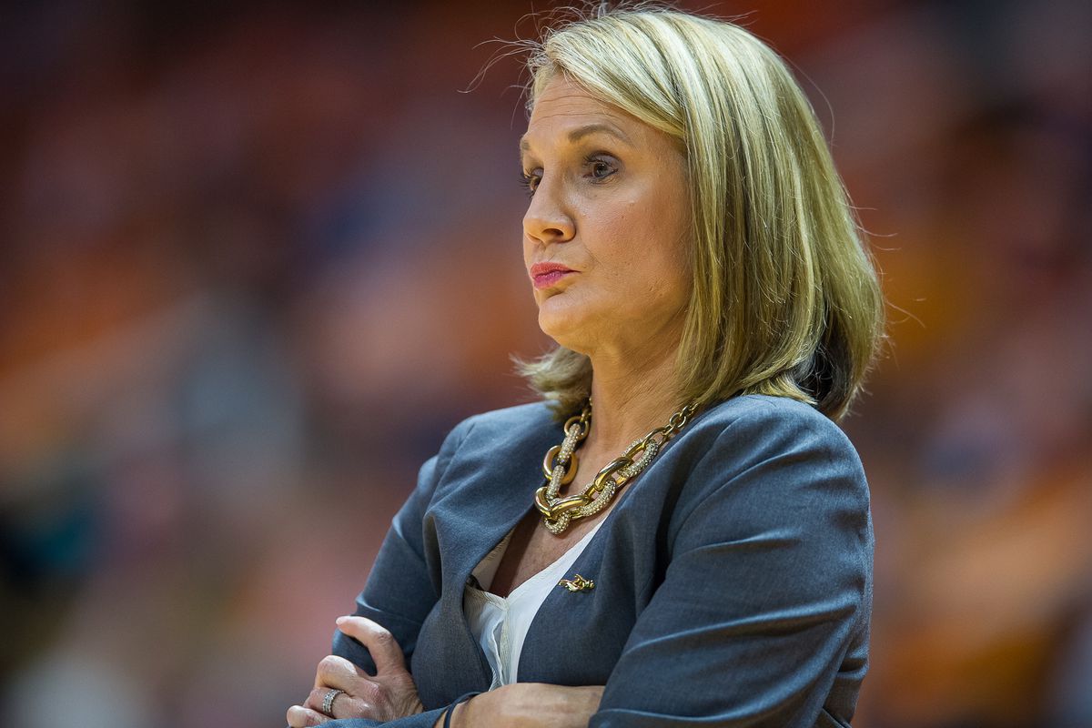 COLLEGE BASKETBALL: DEC 10 Women's - Texas at Tennessee
