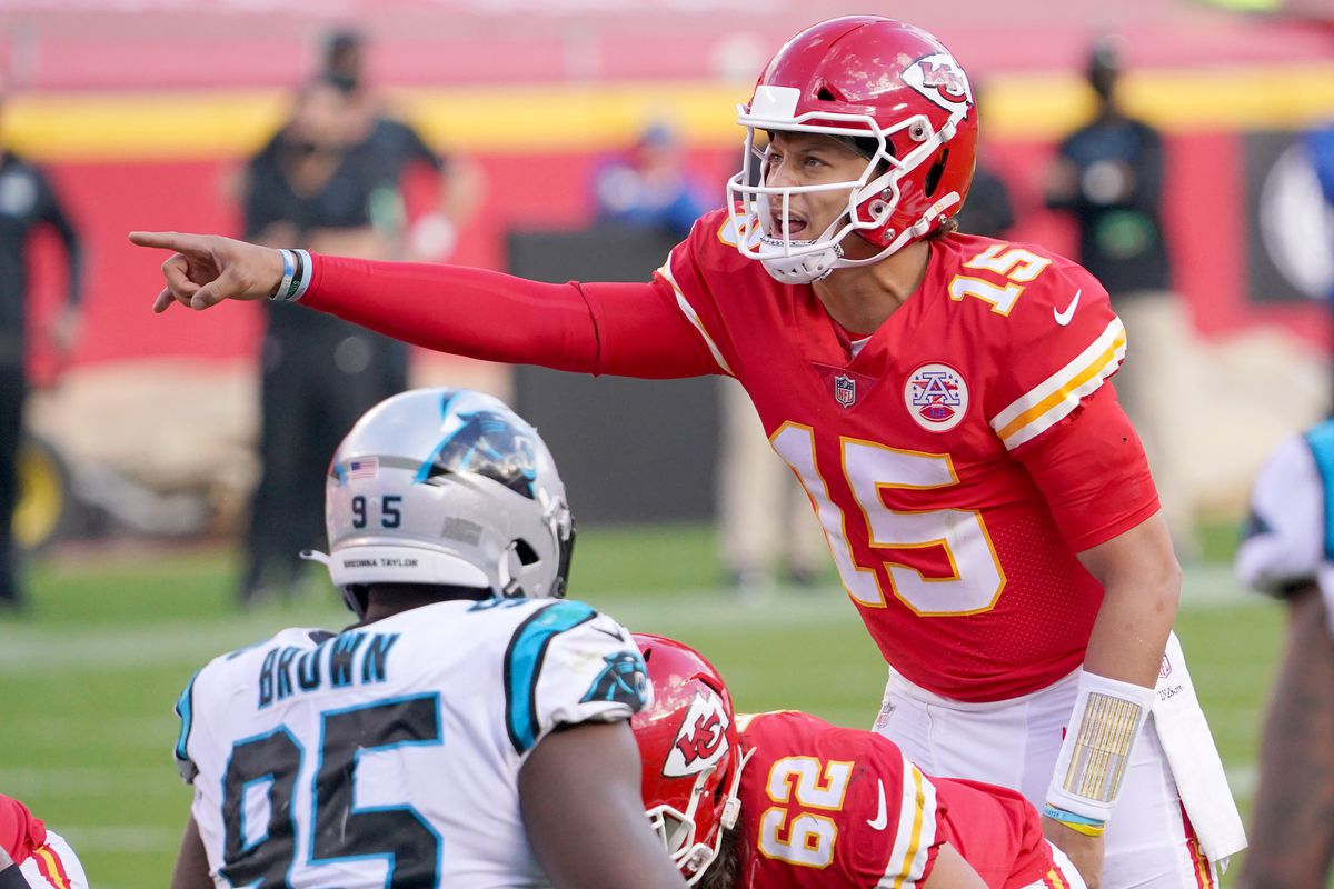 Kansas City Chiefs quarterback Patrick Mahomes (15) gestures at the line of scrimmage during the second half against the Carolina Panthers at Arrowhead Stadium.&nbsp;