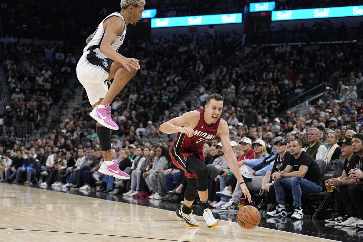NBA: Miami Heat at San Antonio Spurs