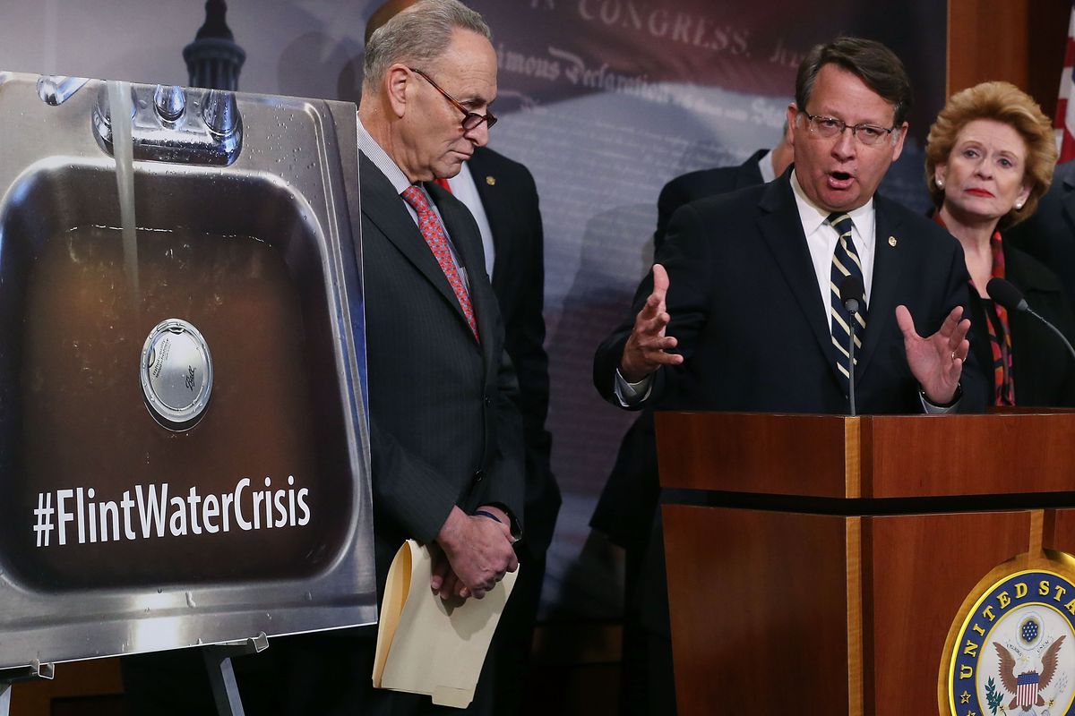 Senate Democrats Announce Added Legislation To Address Flint Water Crisis