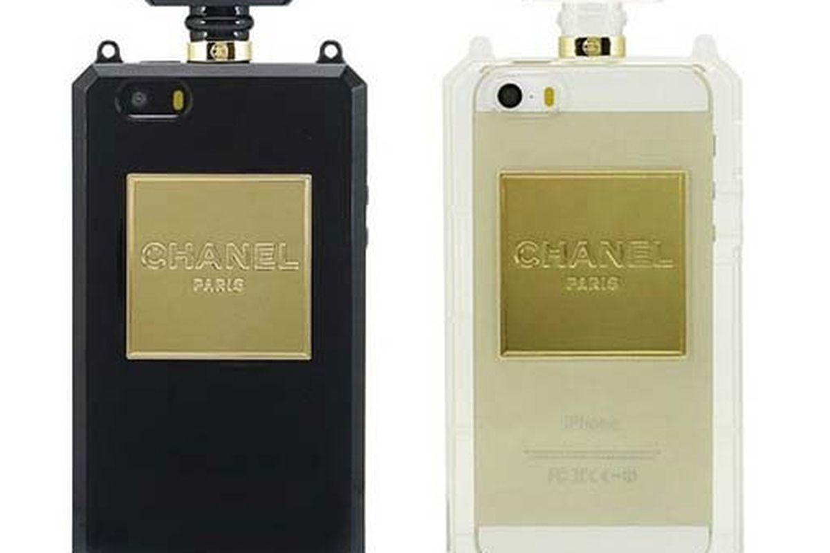 Photo <a href="http://fashionbombdaily.com/2014/04/15/bomb-product-day-shop-jeens-perfume-bottle-iphone-case/">via</a> Fashion Bomb Daily