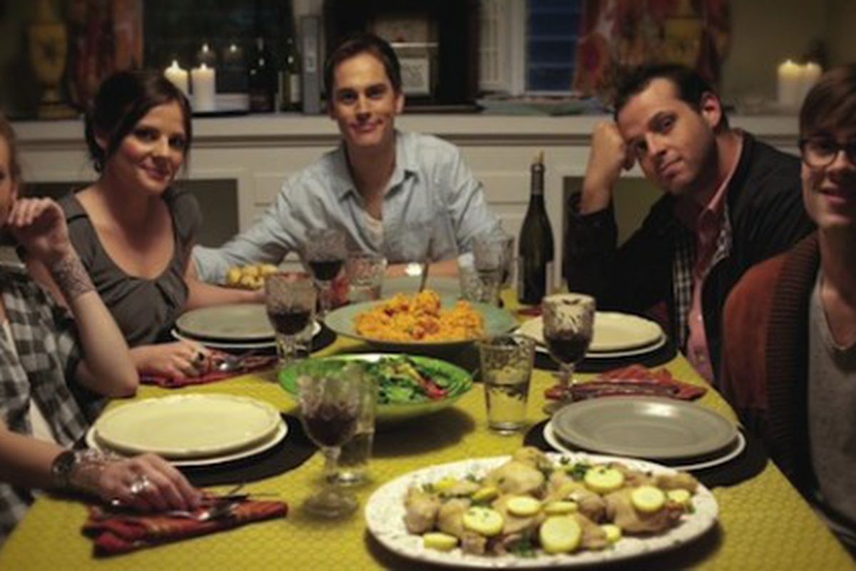 <a href="http://eater.com/archives/2011/02/25/foodies-web-series-mocks-culinary-enthusiasts.php" rel="nofollow">Foodies Web Series to Mock Smug 'Culinary Enthusiasts'</a><br />