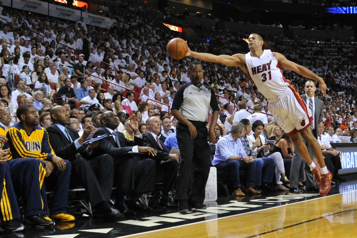 May 26, 2014; Miami, FL, USA; Miami Heat forward Shane Battier (31) reaches out to save the ball against the Indiana Pacers in game four of the Eastern Conference Finals of the 2014 NBA Playoffs at American Airlines Arena. 