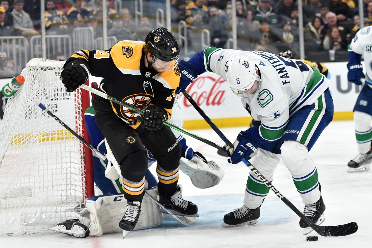 NHL: Vancouver Canucks at Boston Bruins