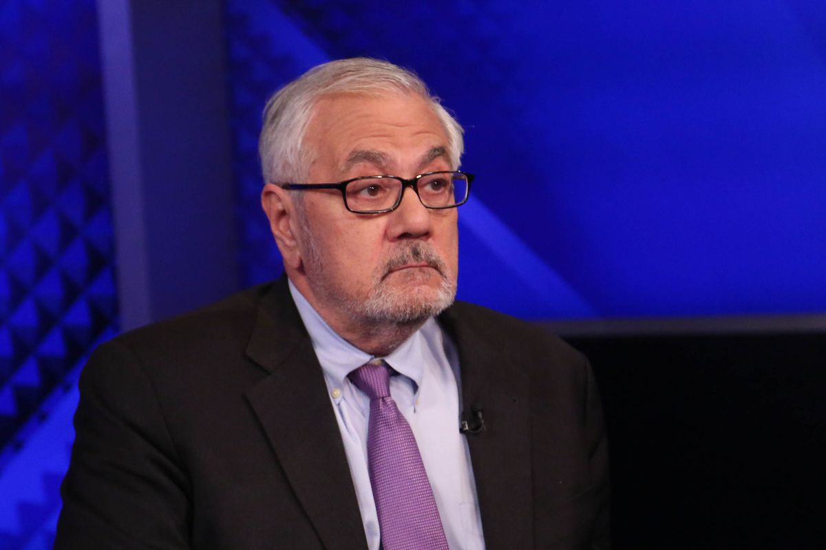 Barney Frank is not a fan of Obama's trade strategy.