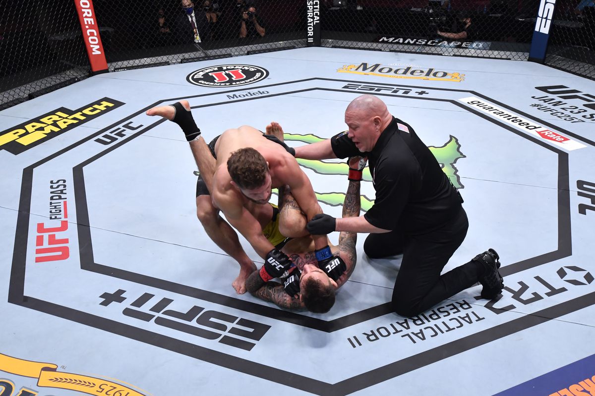 UFC 256: Moicano v Fiziev