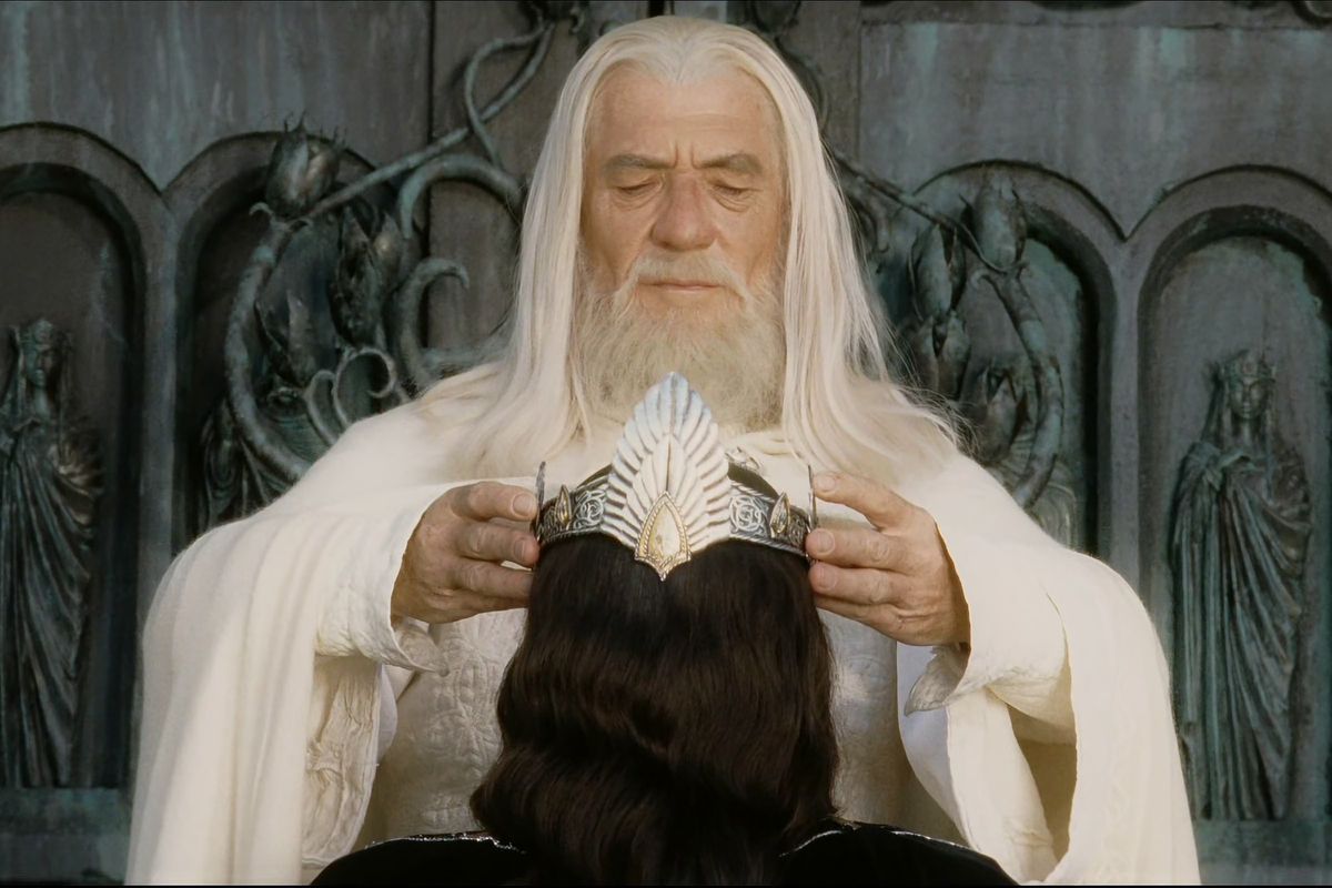 Gandalf crowns Aragorn in Return of the King