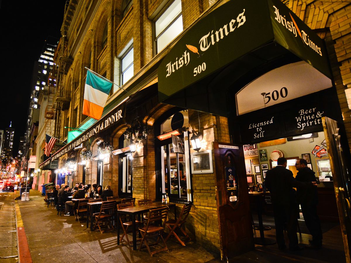 The exterior of San Francisco bar, Irish Times