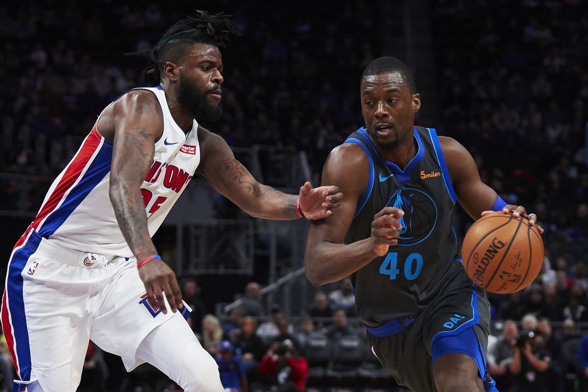 NBA: Dallas Mavericks at Detroit Pistons