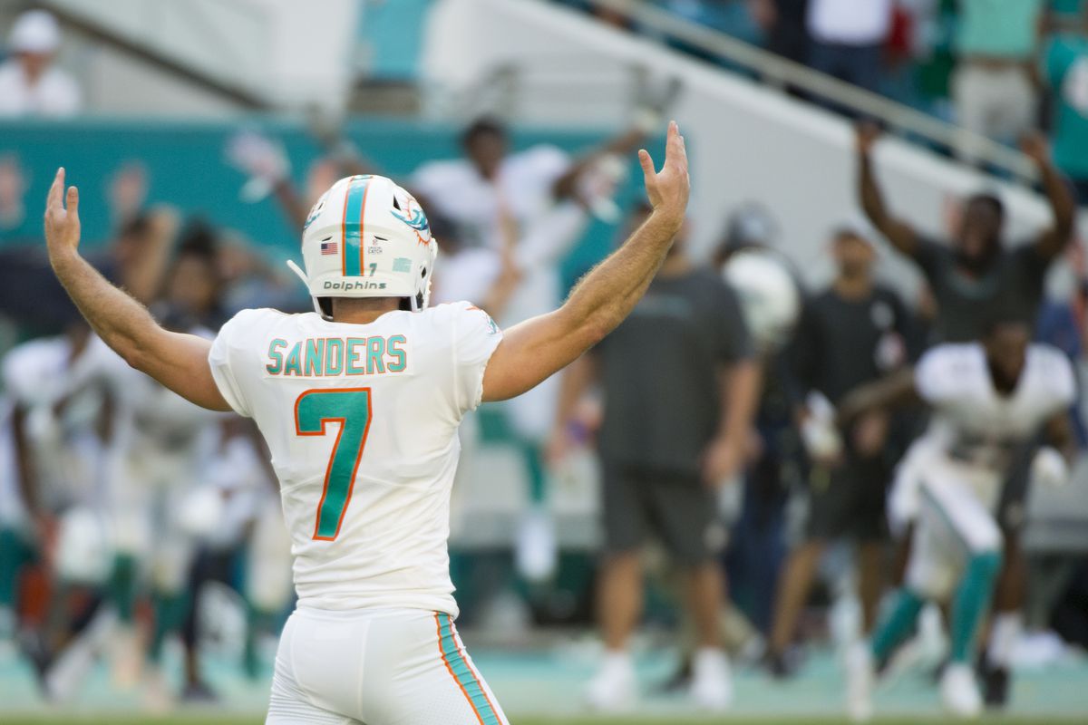 NFL: OCT 14 Bears at Dolphins