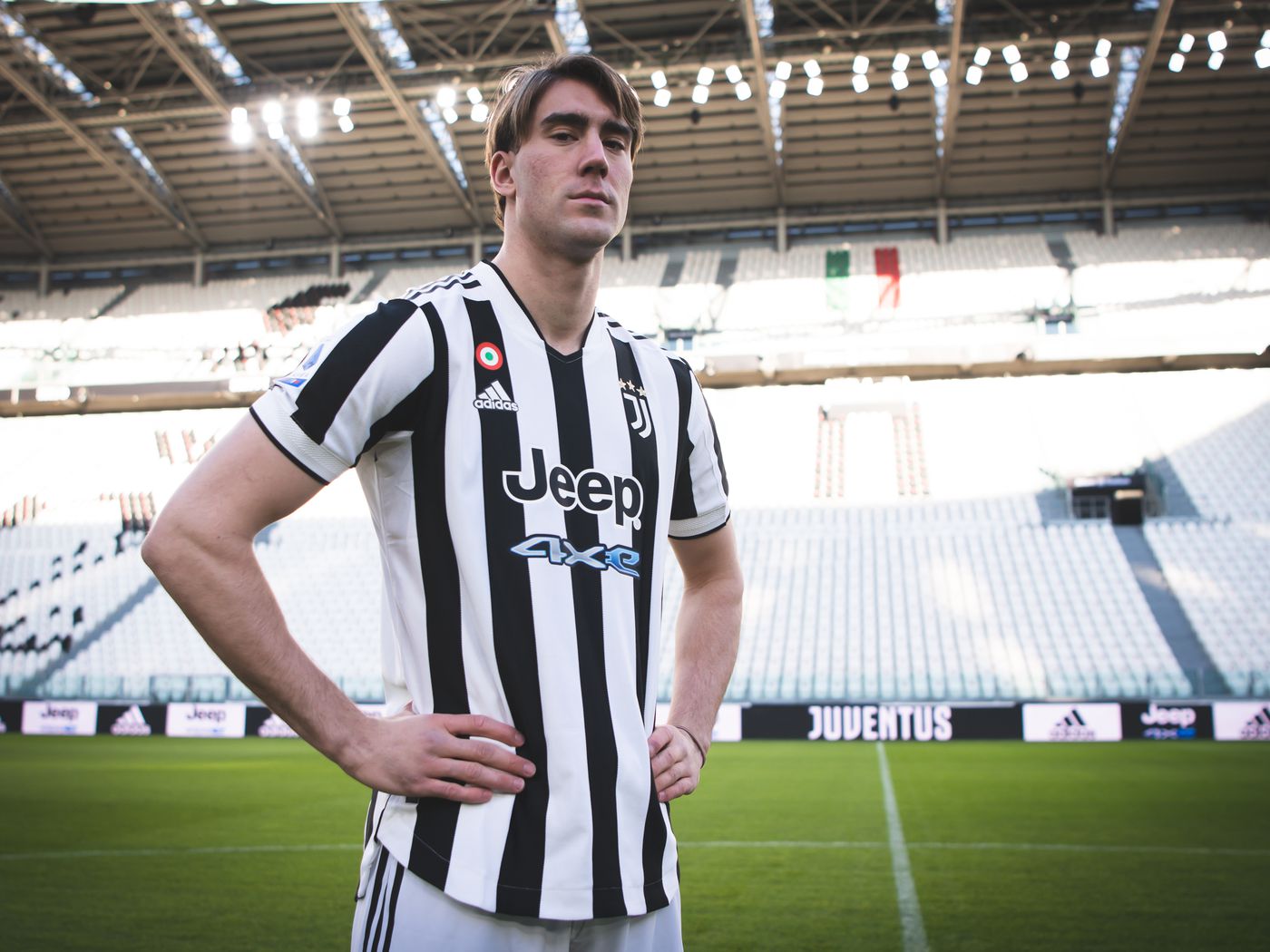 What does Dusan Vlahovic bring to Juventus? - Black & White & Read All Over
