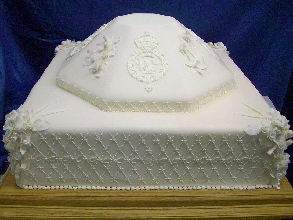 Princes Charles and Camilla wedding cake