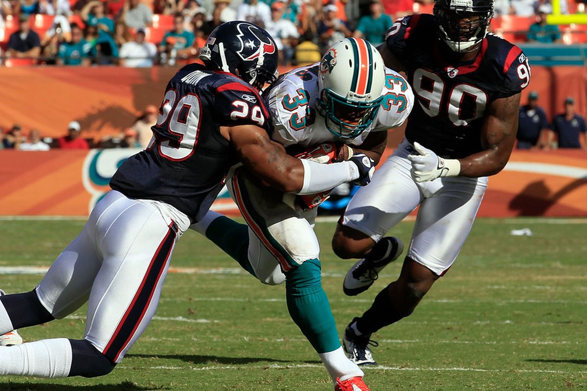 Running back Daniel Thomas and the rest of the Miami Dolphins will get another chance to put up their first win over the Houston Texans in 2012.  Miami is 0-6 all time against the Texans franchise.