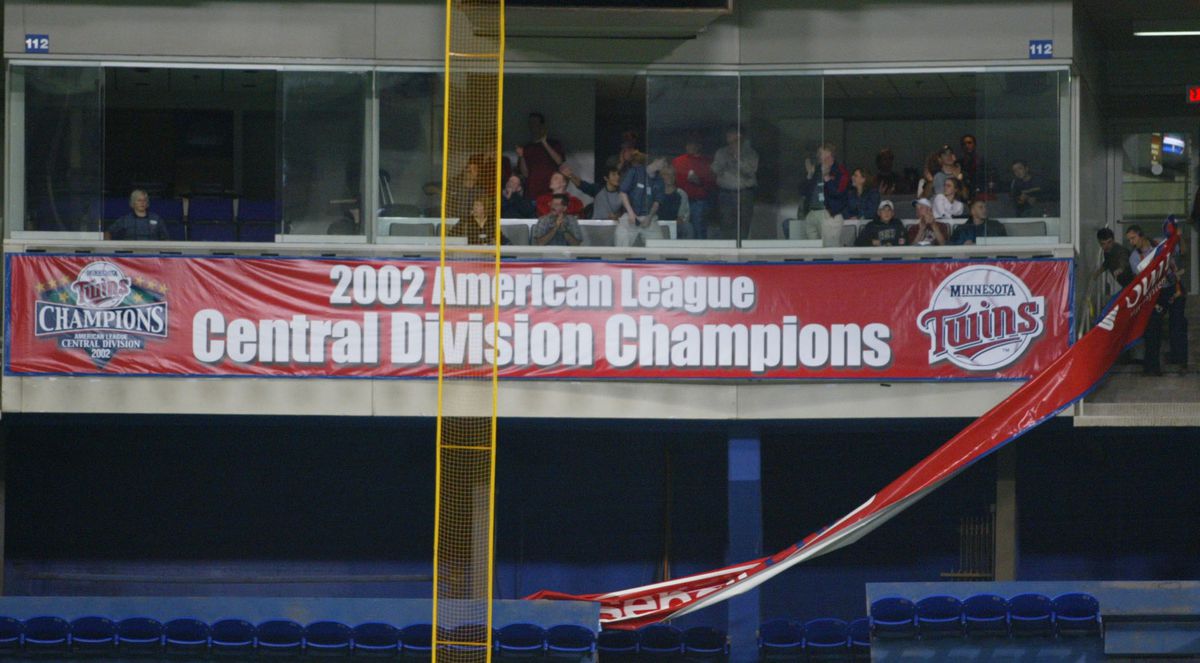 Minneapolis MN, 9/24/02 Twins vs Cleveland —Minnesota Twins Central Divison Champs banner.