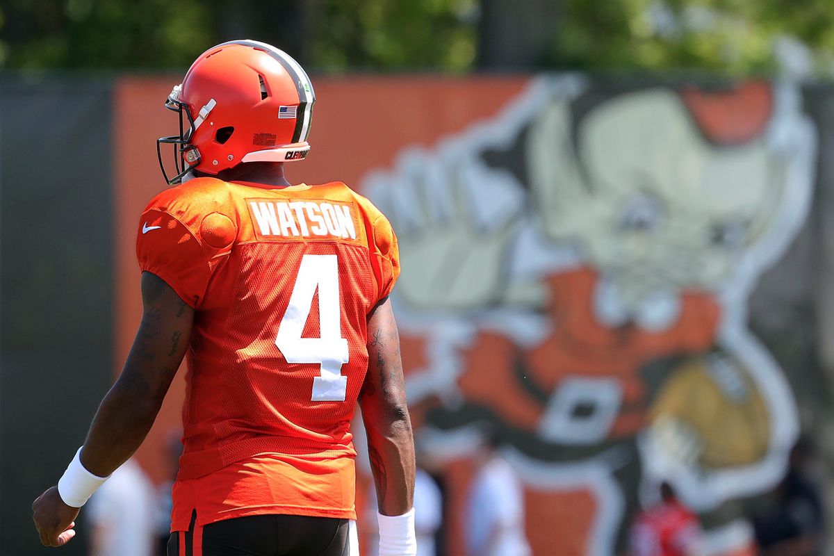 Cleveland Browns quarterback Deshaun Watson walks off the field in between drills during the NFL football team’s football training camp in Berea on Tuesday.&nbsp;