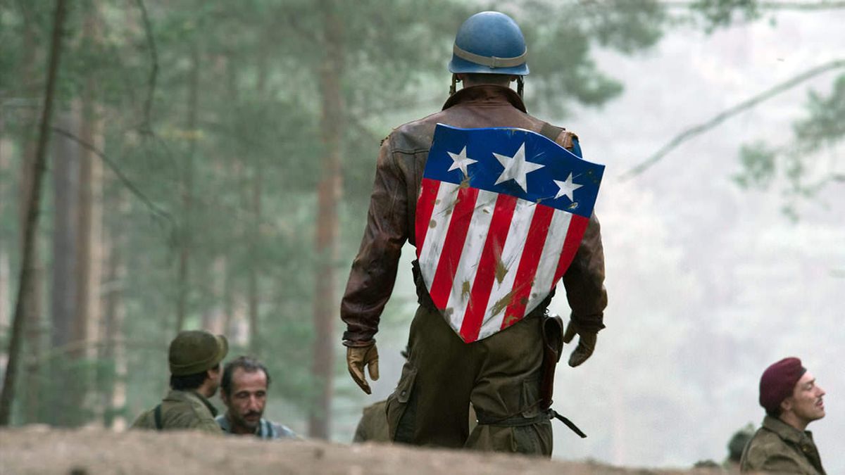 Captain America: The First Avenger - soldier with stars and stripes on a shield