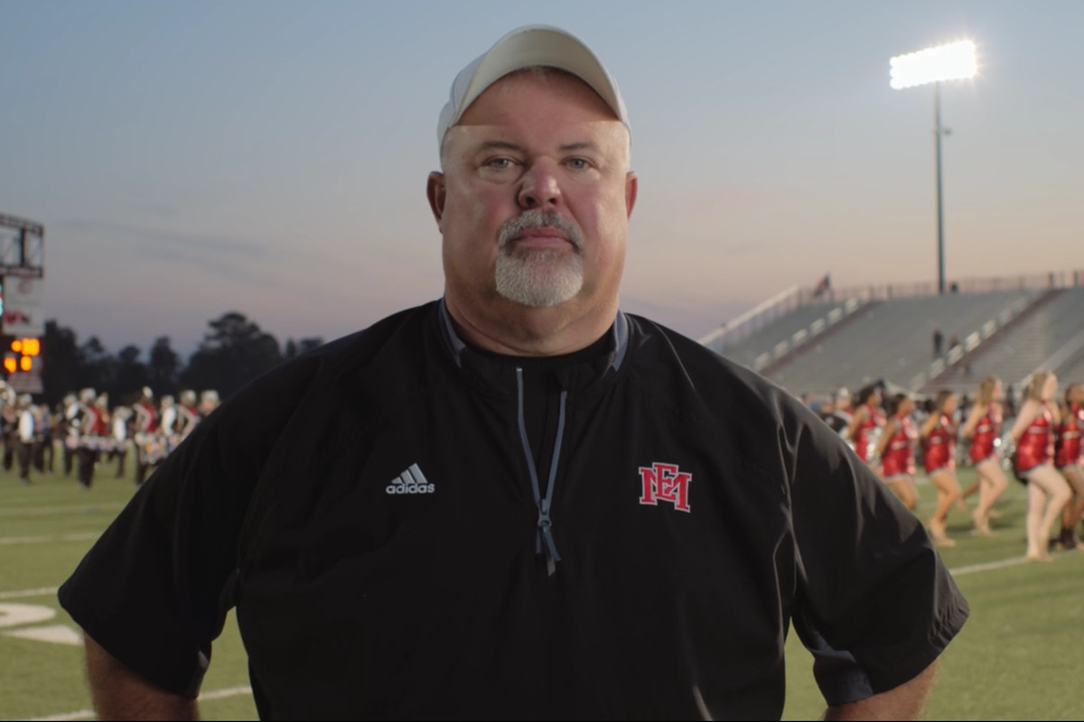 Last Chance U Season 2 Review (Part 1): Welcome back to EMCC - Black Heart  Gold Pants