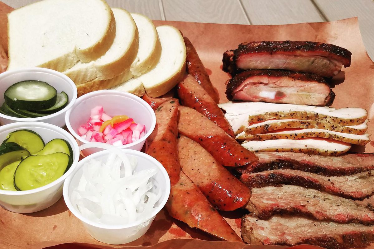 Barbecue tray from Hal’s BBQ