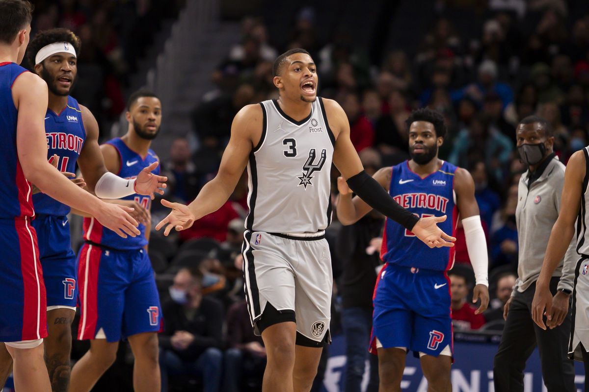 NBA: San Antonio Spurs at Detroit Pistons