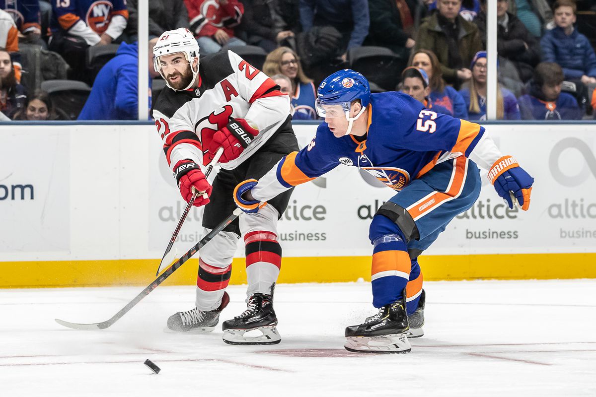 NHL: JAN 17 Devils at Islanders