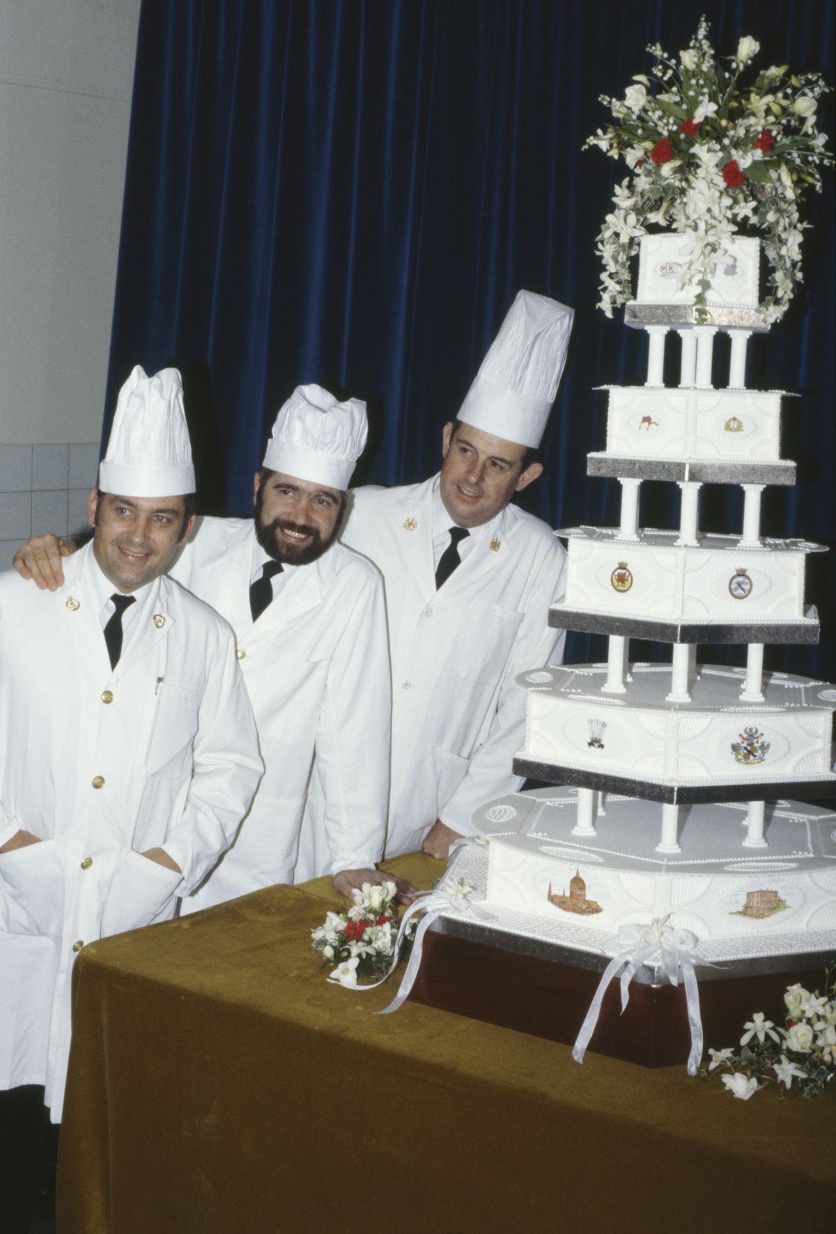 Cook David Avery (left) with Prince Charles and Princess Diana's wedding cake