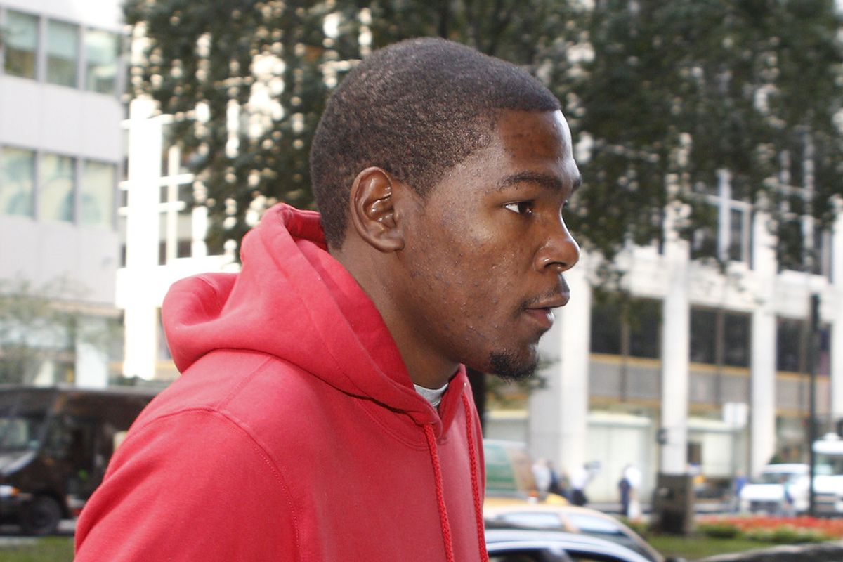 NEW YORK, NY - SEPTEMBER 30:  Kevin Durant arrives to NBA labor negotiations at The Waldorf Astoria September 30, 2011 in New York City.  (Photo by Michael Cohen/Getty Images)