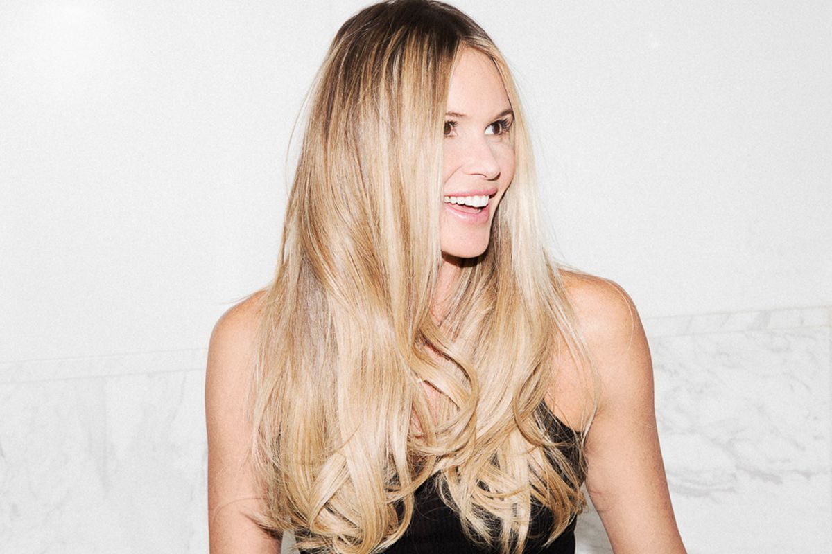 Photo: <a href="http://intothegloss.com/2015/02/elle-macpherson">Into the Gloss</a>