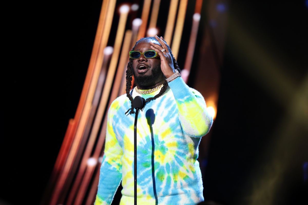 T-Pain speaks on stage at the 2019 iHeartRadio Music Awards which broadcasted live on FOX at the Microsoft Theater on March 14, 2019 in Los Angeles, California. | Rich Fury/Getty Images for iHeartMedia