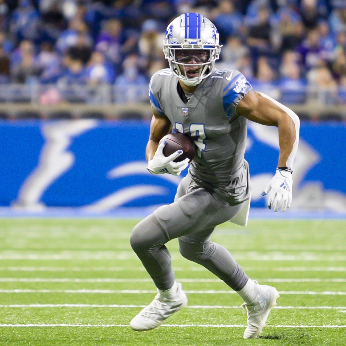 Amon-Ra St. Brown fantasy football start/sit advice: What to do with Lions  WR in Week 15 - DraftKings Nation