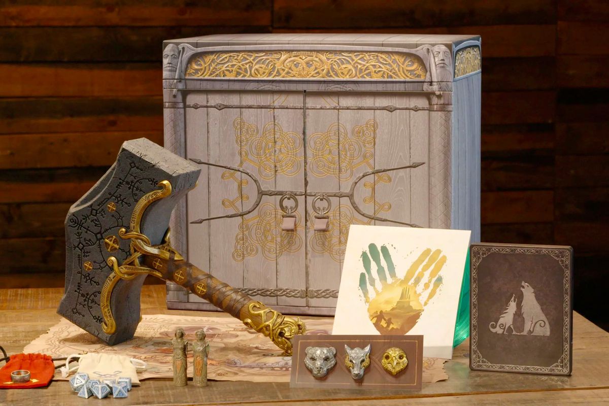 An image of the contents from the God of War Ragnarok: Jotnar Edition, including Thor’s hammer