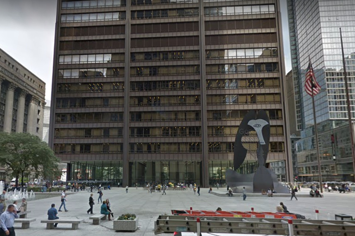 An employee of the Clerk of the Circuit Court of Cook County who worked at the Daley Center tested positive for the coronavirus, the clerk’s office announced March 26, 2020.