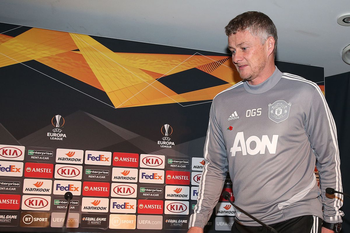 Manchester United Training Session and Press Conference