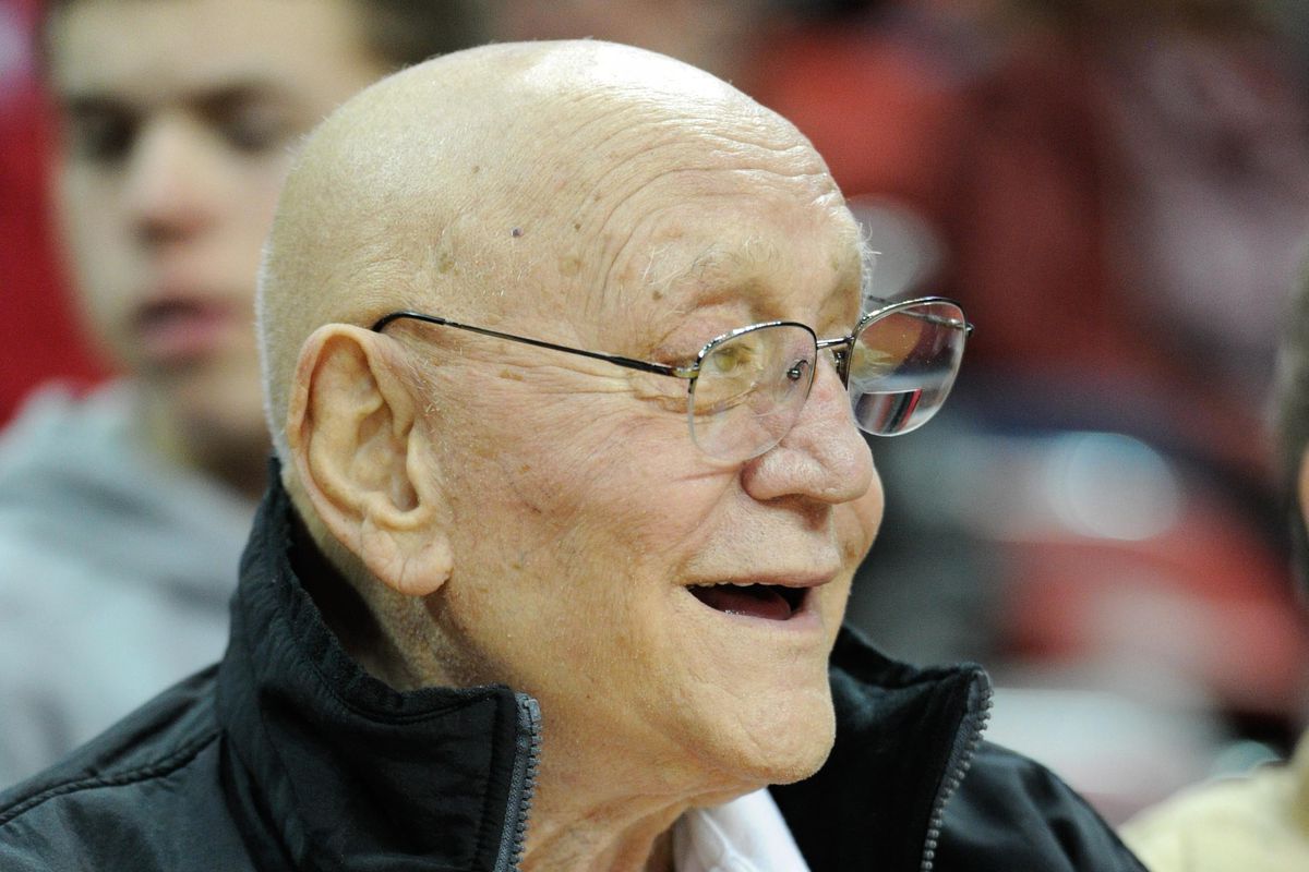 Jerry Tarkanian, legendary UNLV coach, is dead at 84 after recent  hospitalization 