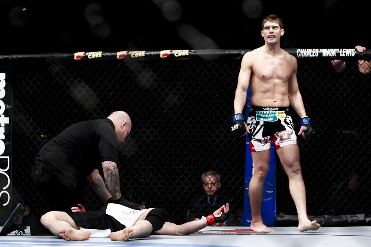 Stephen Thompson after his KO of Dan Stittgen. Photo by Esther Lin